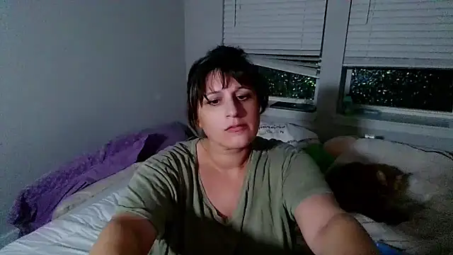 Snapshot of maddiliz chatting on January 2026 11:47:02 PM maddiliz online show from January 2026 11:47:02 PM