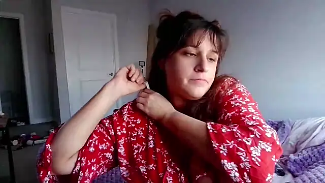 Snapshot of maddiliz chatting on January 2026 06:33:01 PM maddiliz online show from January 2026 06:33:01 PM