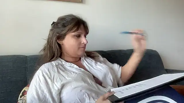 maddiliz online show from October 2025 02:46:01 PM