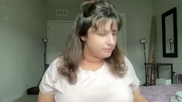 Snapshot of maddiliz chatting on January 2026 08:24:01 PM maddiliz online show from January 2026 08:24:01 PM