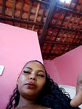 Snapshot of Silmara21 chatting on June 2026 04:29:01 PM Silmara21 online show from June 2026 04:29:01 PM