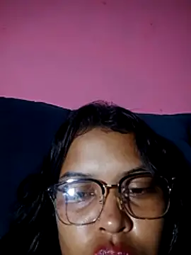 Snapshot of Silmara21 chatting on June 2026 04:06:02 AM Silmara21 online show from June 2026 04:06:02 AM