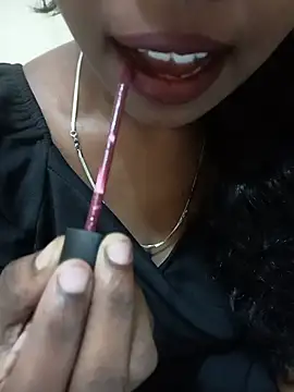 Snapshot of Sexy-Zeenat chatting on July 2026 05:18:02 AM Sexy-Zeenat online show from July 2026 05:18:02 AM