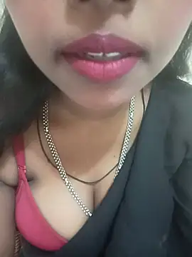 Snapshot of Sexy-Zeenat chatting on June 2026 05:19:01 AM Sexy-Zeenat online show from June 2026 05:19:01 AM