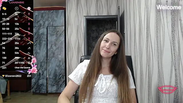 Snapshot of Yevgeshka-Milashka chatting on September 2025 08:14:02 AM Yevgeshka-Milashka online show from September 2025 08:14:02 AM
