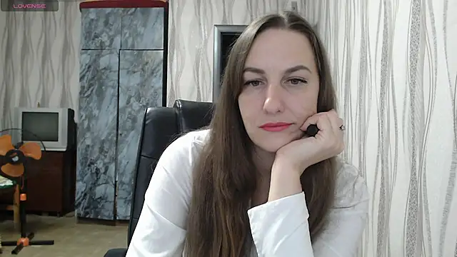 Snapshot of Yevgeshka-Milashka chatting on September 2025 06:08:01 AM Yevgeshka-Milashka online show from September 2025 06:08:01 AM