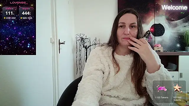 Snapshot of Yevgeshka-Milashka chatting on March 2025 06:54:01 AM Yevgeshka-Milashka online show from March 2025 06:54:01 AM