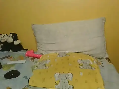 Suzzy Baibe online show from July 2026 09:37:01 PM