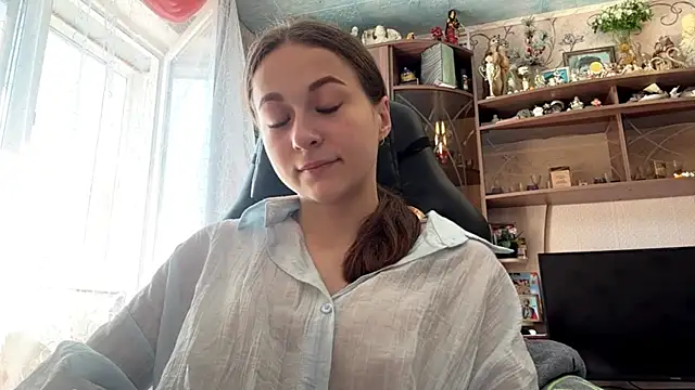 Snapshot of TaIliedGuest chatting on June 2026 06:52:02 AM TaIliedGuest online show from June 2026 06:52:02 AM