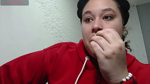 leilasosexy online show from July 2026 01:44:01 PM