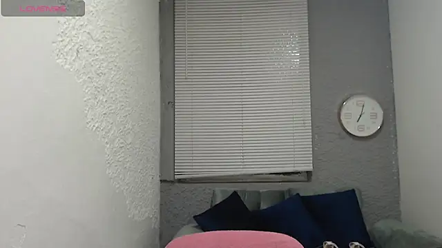 leilasosexy online show from July 2026 12:35:02 PM