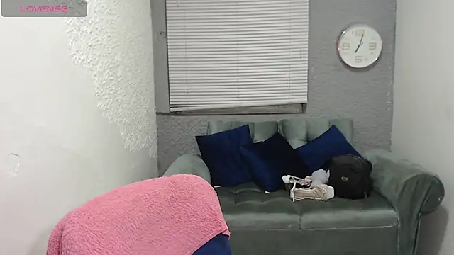 leilasosexy online show from July 2026 12:50:02 PM