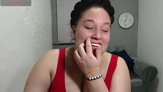 leilasosexy online show from July 2026 01:22:01 PM