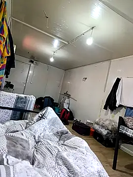 Singlemaleforcouples online show from February 2026 03:00:02 PM