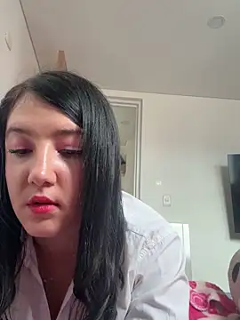 Julietthalu online show from June 2026 06:41:01 PM