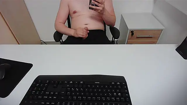 NightShadee2 online show from June 2026 07:47:01 PM