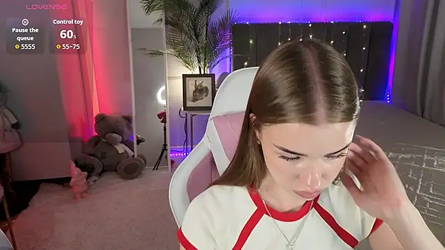 Snapshot of Milla_Way chatting on July 2026 02:24:01 PM Milla Way online show from July 2026 02:24:01 PM