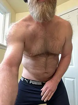 Snapshot of Toy_Gunn chatting on June 2026 11:04:01 PM Toy Gunn online show from June 2026 11:04:01 PM