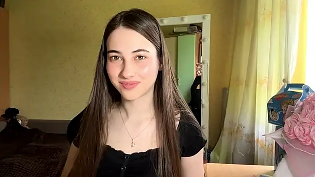 Snapshot of LenitaRamshur chatting on June 2026 06:13:01 AM LenitaRamshur online show from June 2026 06:13:01 AM