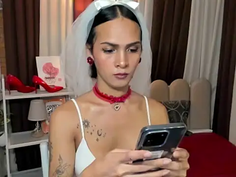 Snapshot of XxBeautyxX chatting on July 2026 07:44:02 PM XxBeautyxX online show from July 2026 07:44:02 PM