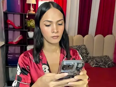 Snapshot of XxBeautyxX chatting on June 2026 07:41:01 AM XxBeautyxX online show from June 2026 07:41:01 AM