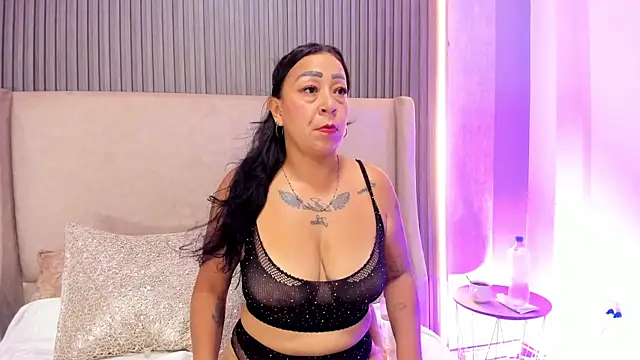 Snapshot of OrianaParra_ chatting on July 2026 03:58:01 AM OrianaParra online show from July 2026 03:58:01 AM