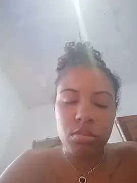 Snapshot of Mylenafe chatting on June 2026 05:29:02 PM Mylenafe online show from June 2026 05:29:02 PM