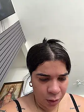 Siri Luxx online show from July 2026 02:39:02 PM