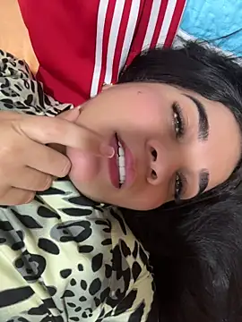 Siri Luxx online show from June 2026 01:07:02 AM