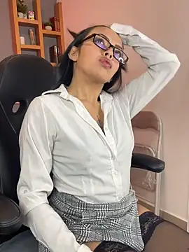 Madisson Bluee online show from June 2026 01:31:02 PM