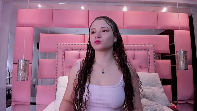 Snapshot of CamilaSaez chatting on June 2026 12:50:02 PM CamilaSaez online show from June 2026 12:50:02 PM