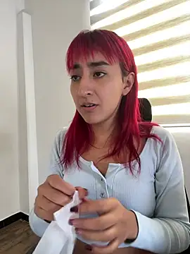 Juliethademon online show from June 2026 01:22:02 PM