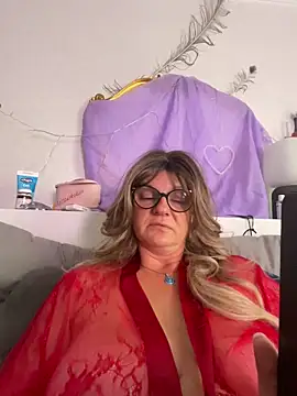 Snapshot of DirtyMarie80 chatting on June 2026 05:56:01 AM DirtyMarie80 online show from June 2026 05:56:01 AM