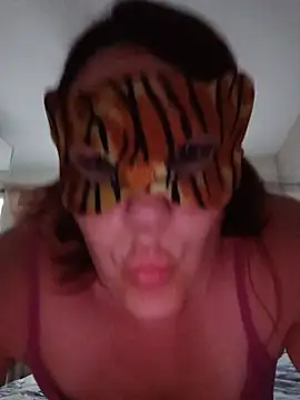 Bambolina2026 online show from June 2026 06:41:01 PM