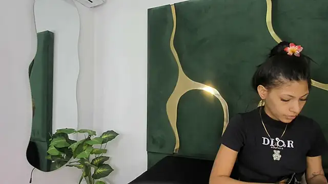 Snapshot of Mila_petiteasm chatting on July 2026 12:27:02 PM Mila petiteasm online show from July 2026 12:27:02 PM