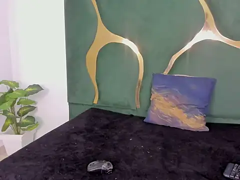 Snapshot of Mila_petiteasm chatting on June 2026 12:49:01 PM Mila petiteasm online show from June 2026 12:49:01 PM