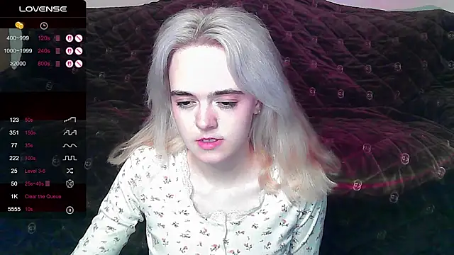 Snapshot of Oxcy_Secret chatting on June 2026 07:19:01 PM Oxcy Secret online show from June 2026 07:19:01 PM