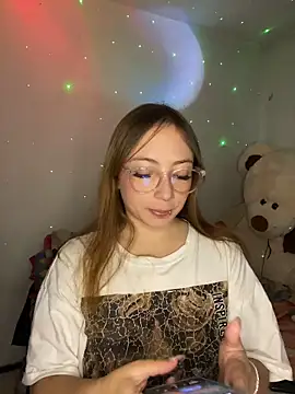 Caamii  online show from June 2026 03:45:01 AM