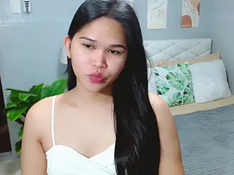 Snapshot of AlianaFord chatting on July 2026 08:26:01 PM AlianaFord online show from July 2026 08:26:01 PM