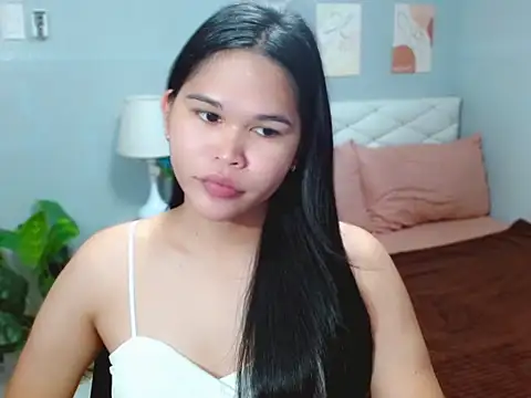 Snapshot of AlianaFord chatting on June 2026 02:50:01 AM AlianaFord online show from June 2026 02:50:01 AM