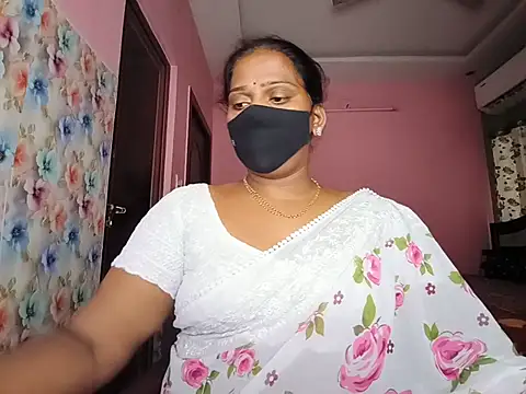 Snapshot of Meenakshy chatting on June 2026 08:42:01 AM Meenakshy online show from June 2026 08:42:01 AM