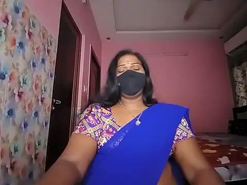 Snapshot of Meenakshy chatting on June 2026 05:16:02 AM Meenakshy online show from June 2026 05:16:02 AM