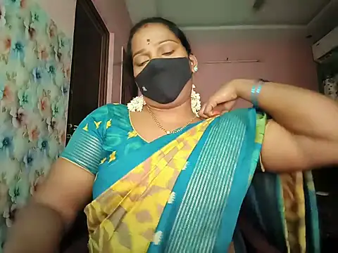 Snapshot of Meenakshy chatting on July 2026 05:53:02 AM Meenakshy online show from July 2026 05:53:02 AM