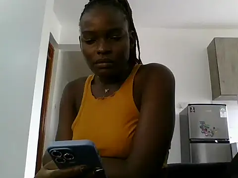 Snapshot of MissElsie21 chatting on June 2026 10:59:01 AM MissElsie21 online show from June 2026 10:59:01 AM