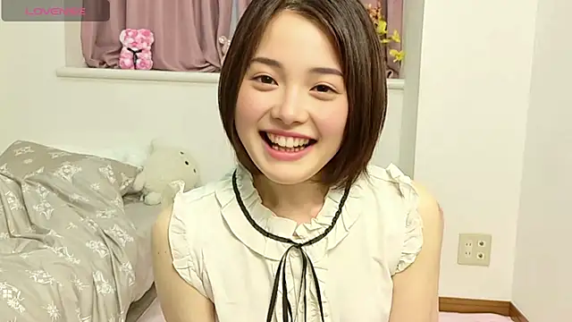 Snapshot of Momo_hip chatting on June 2026 09:54:02 AM Momo hip online show from June 2026 09:54:02 AM