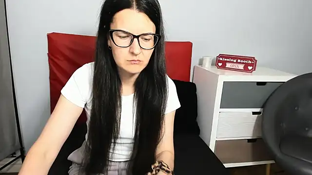 NadiaXlove online show from June 2026 05:40:01 AM