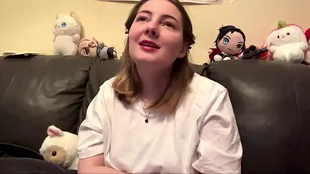 Snapshot of Pollychery chatting on June 2026 04:01:01 PM Pollychery online show from June 2026 04:01:01 PM