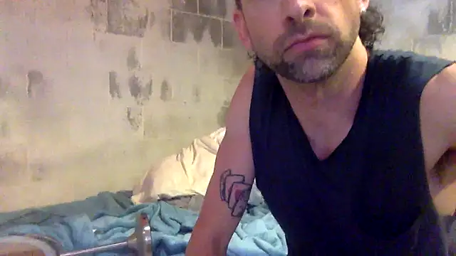 Snapshot of thierrybae chatting on June 2026 04:57:01 AM thierrybae online show from June 2026 04:57:01 AM