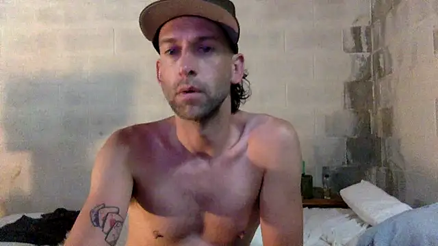 Snapshot of thierrybae chatting on July 2026 10:07:02 PM thierrybae online show from July 2026 10:07:02 PM