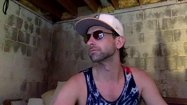 Snapshot of thierrybae chatting on June 2026 03:23:02 PM thierrybae online show from June 2026 03:23:02 PM